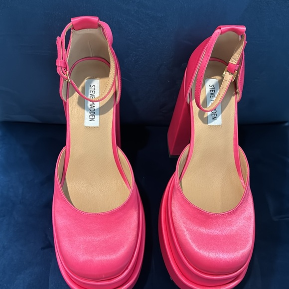 Steve Madden Charlize Platform Mary Jane in Pink - Picture 8 of 11